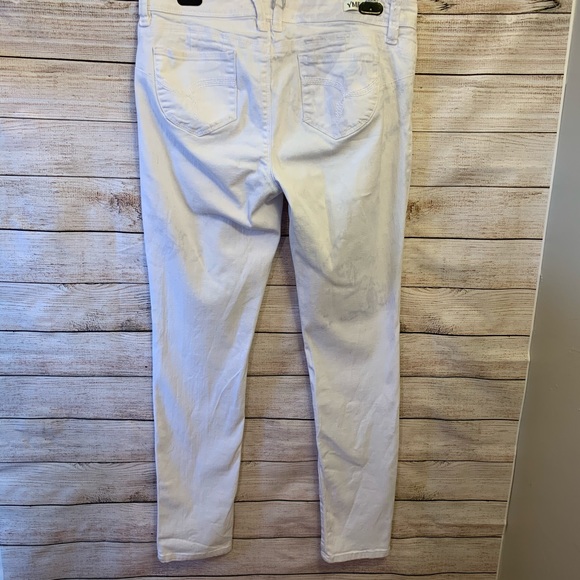 YUMI Wannabetterbutt Skinny Jeans in WHITE Denim - Picture 4 of 8